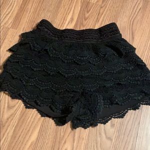 Black sassy shorts
